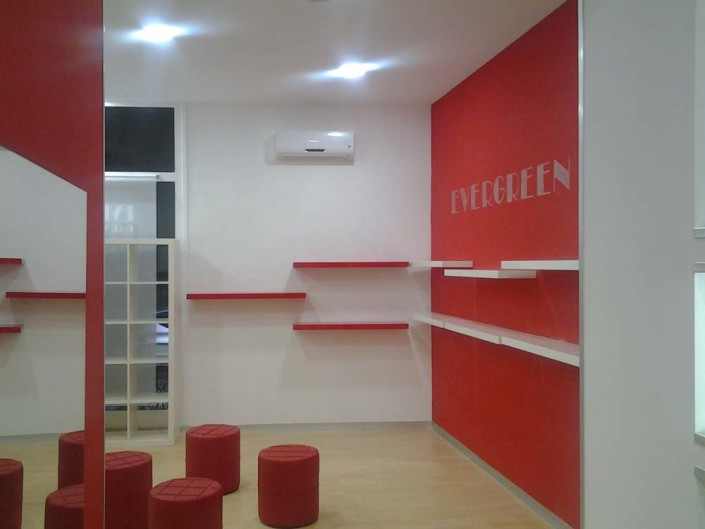 Decorazioni dinterni moderne per casa e negozi commerciali. Decorazione d interni